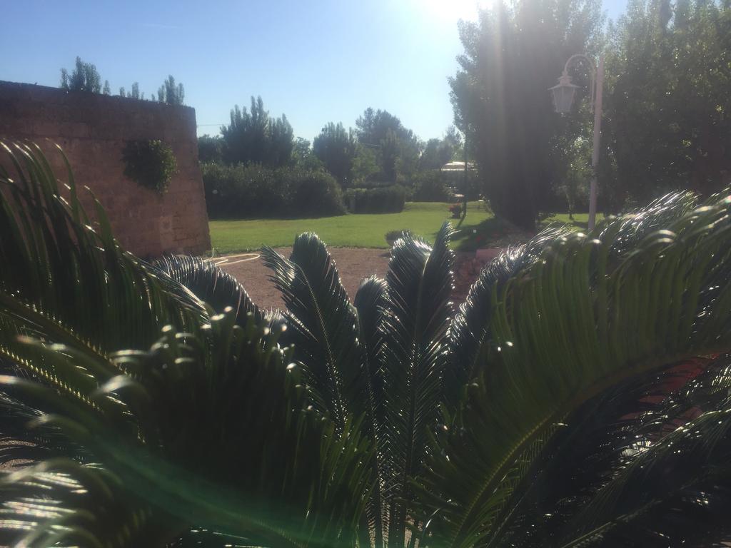 Carmiano  Tenuta Monaci La Murra מראה חיצוני תמונה
