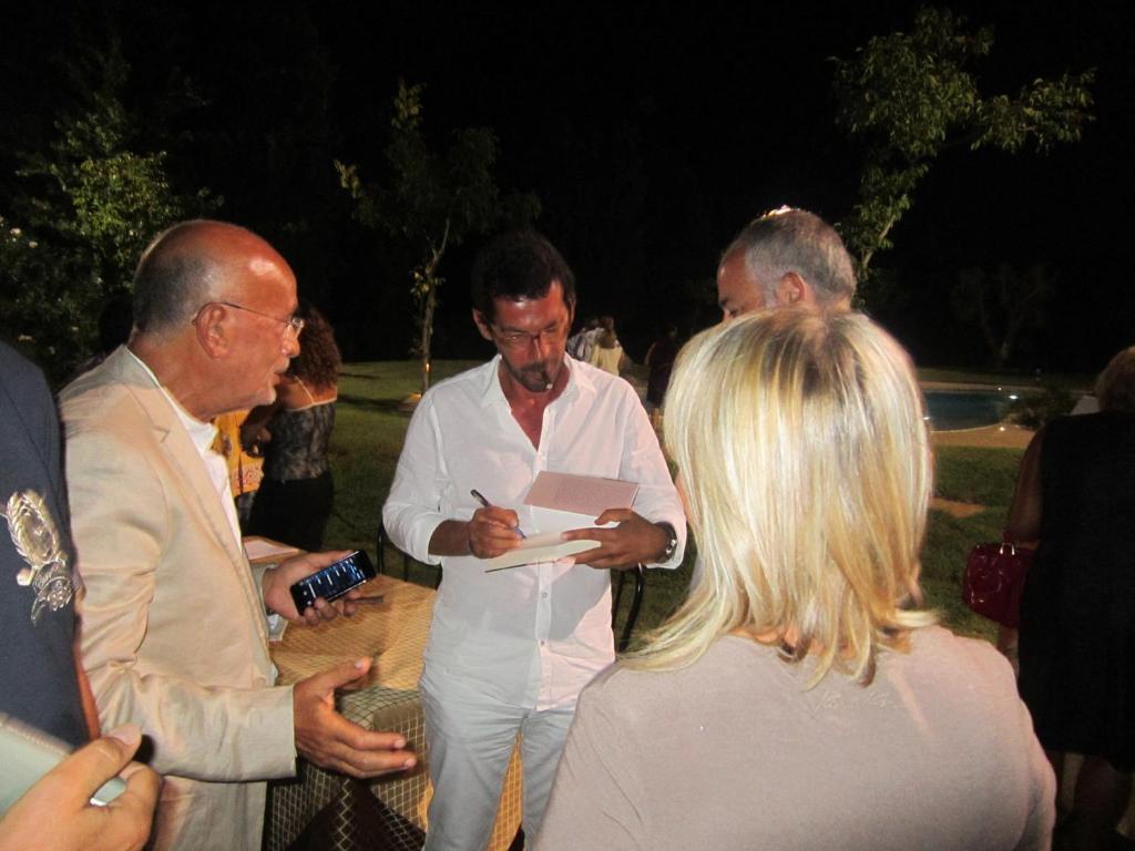 Carmiano  Tenuta Monaci La Murra מראה חיצוני תמונה